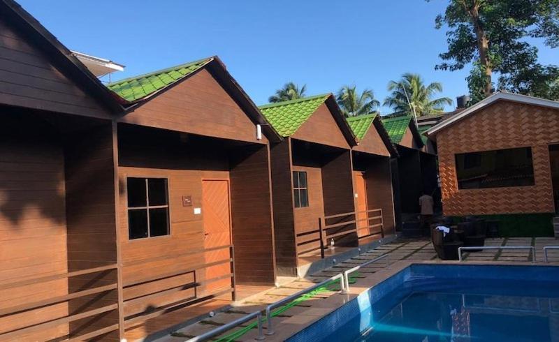 Woodhouse Beach Resort Baga Exterior foto